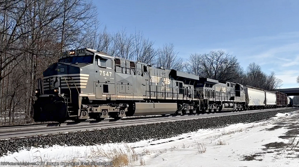 NS 7547 leads 35N.